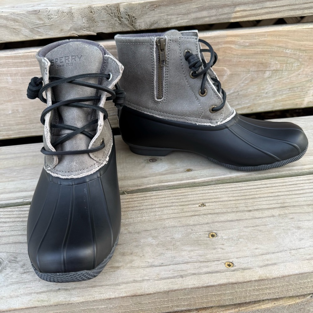 Sperry Saltwater Duck Boot Waterproof Rubber Leather Upper Garden Muck Size 8